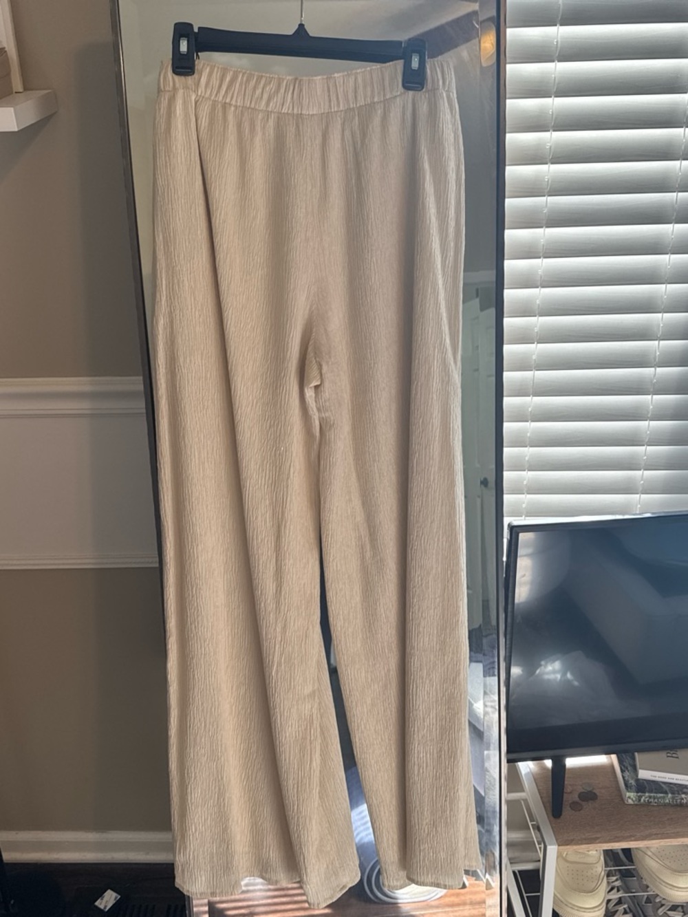 Abercrombie & Fitch Cream Wide-Leg Crinkle Knit Pants